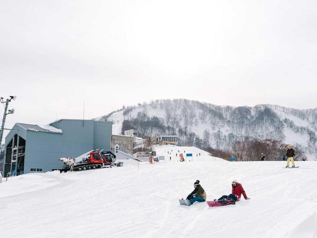 Yuzawa Toei Hotel Exteriér fotografie